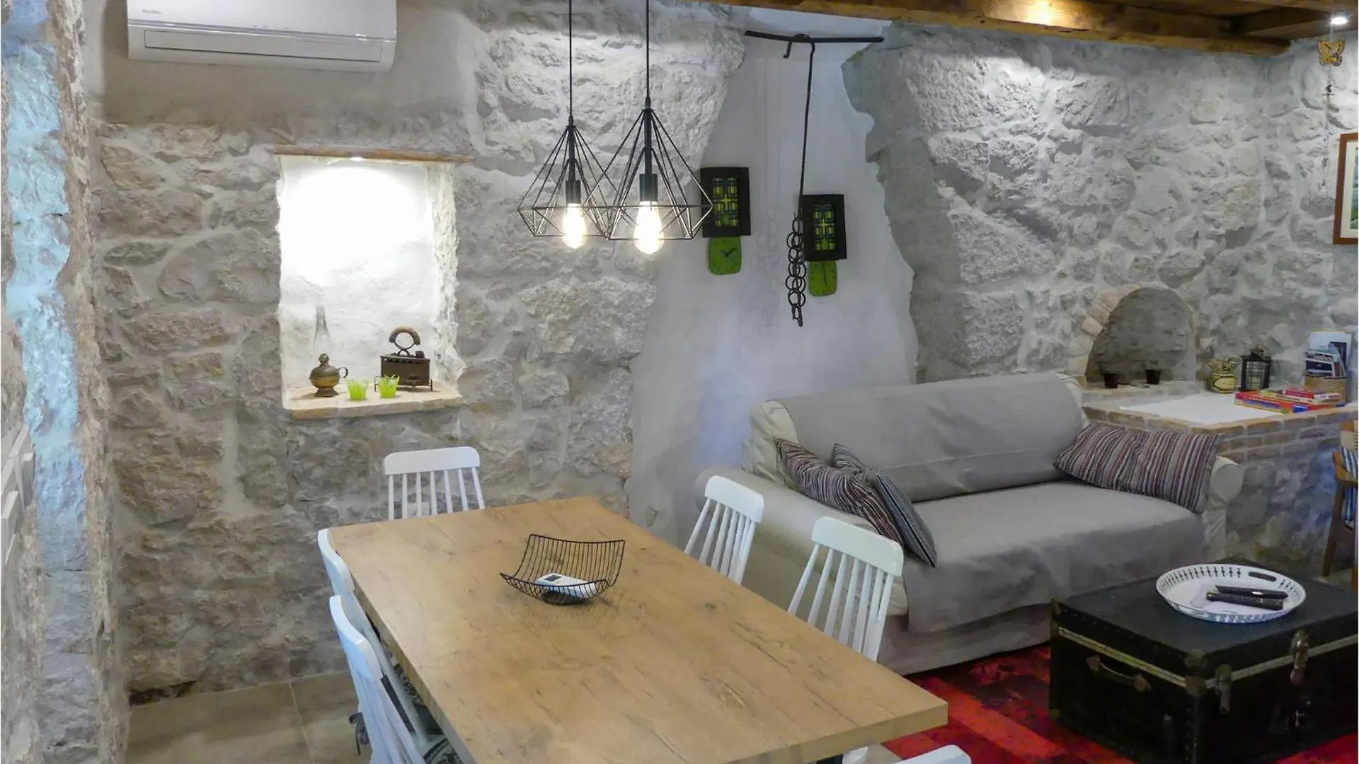 3 Bedroom Lovely Home In Malinska Croatia