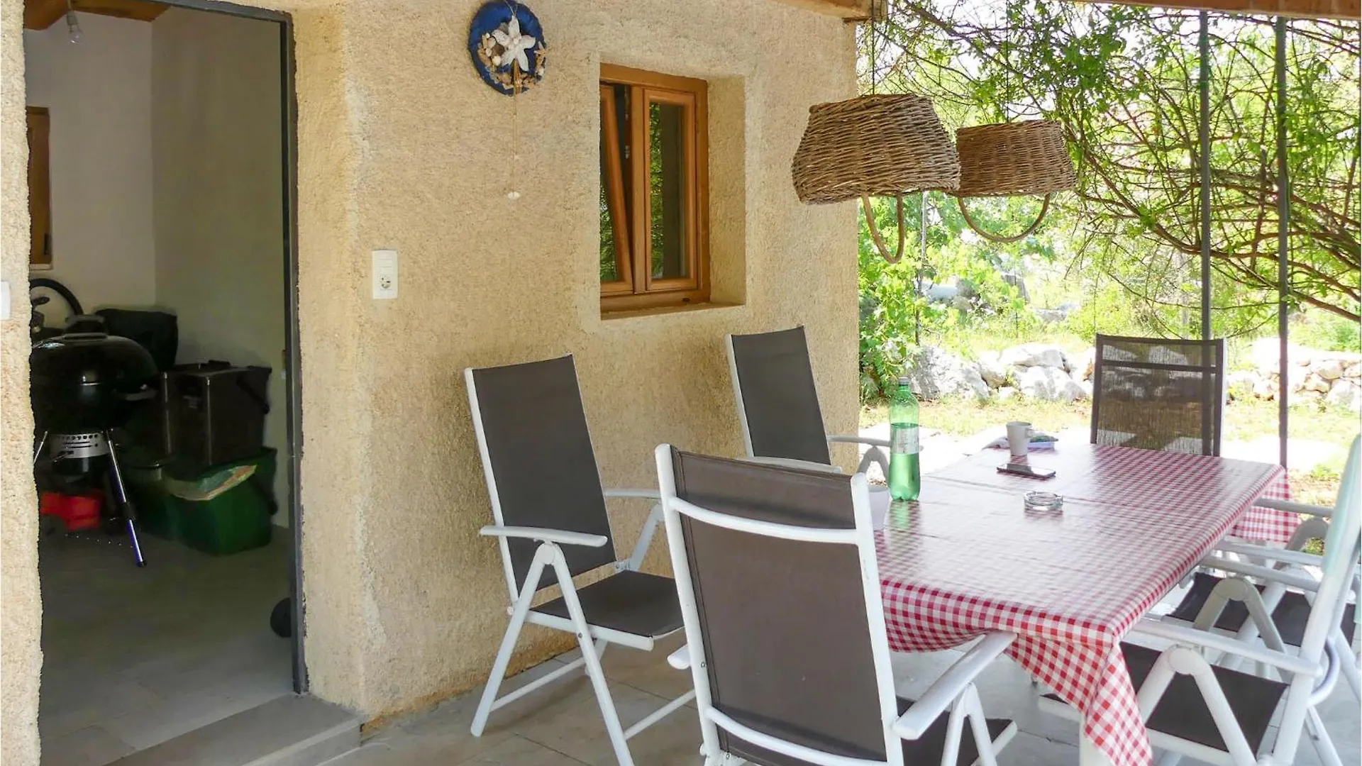 3 Bedroom Lovely Home In Malinska 0*,